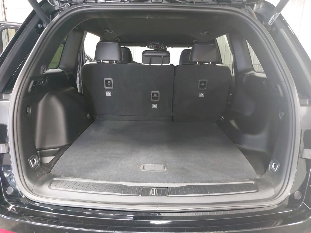 Used 2023 Jeep Grand Cherokee Altitude AWD/4WD image 12