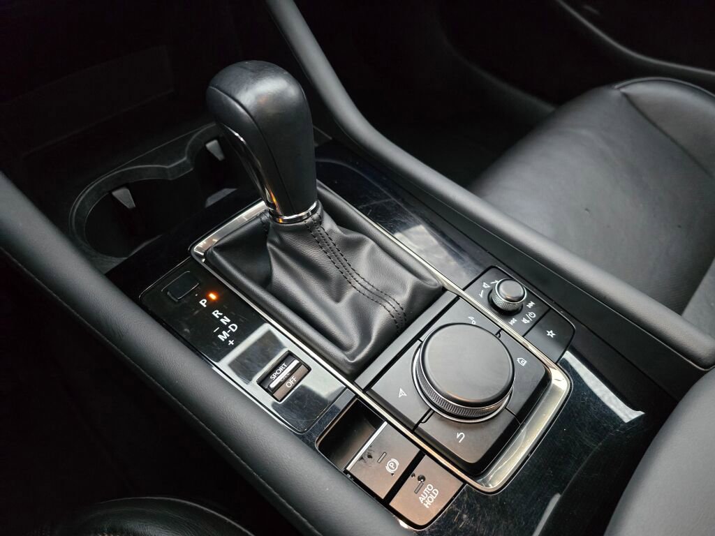 Used 2021 MAZDA MAZDA3 s image 21