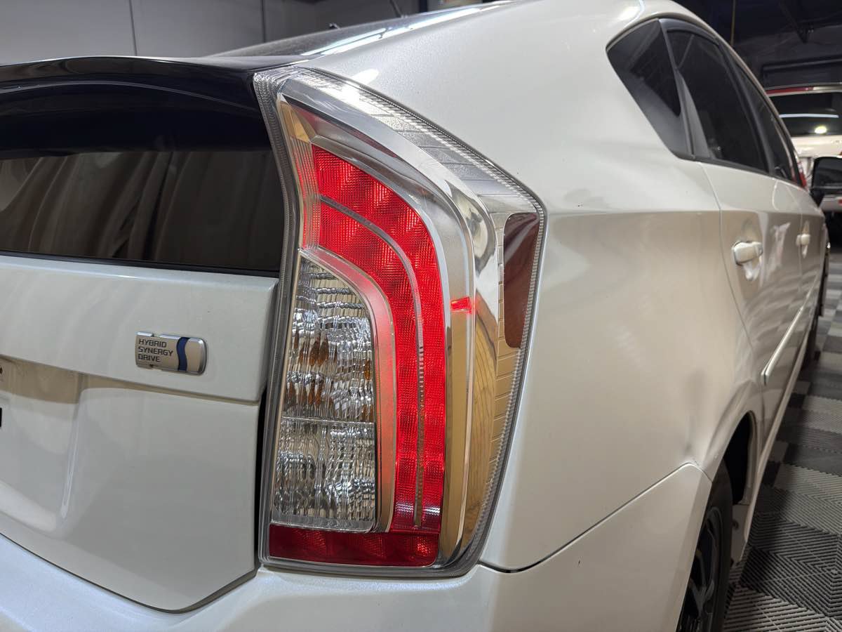 Used 2012 Toyota Prius Two FWD image 8