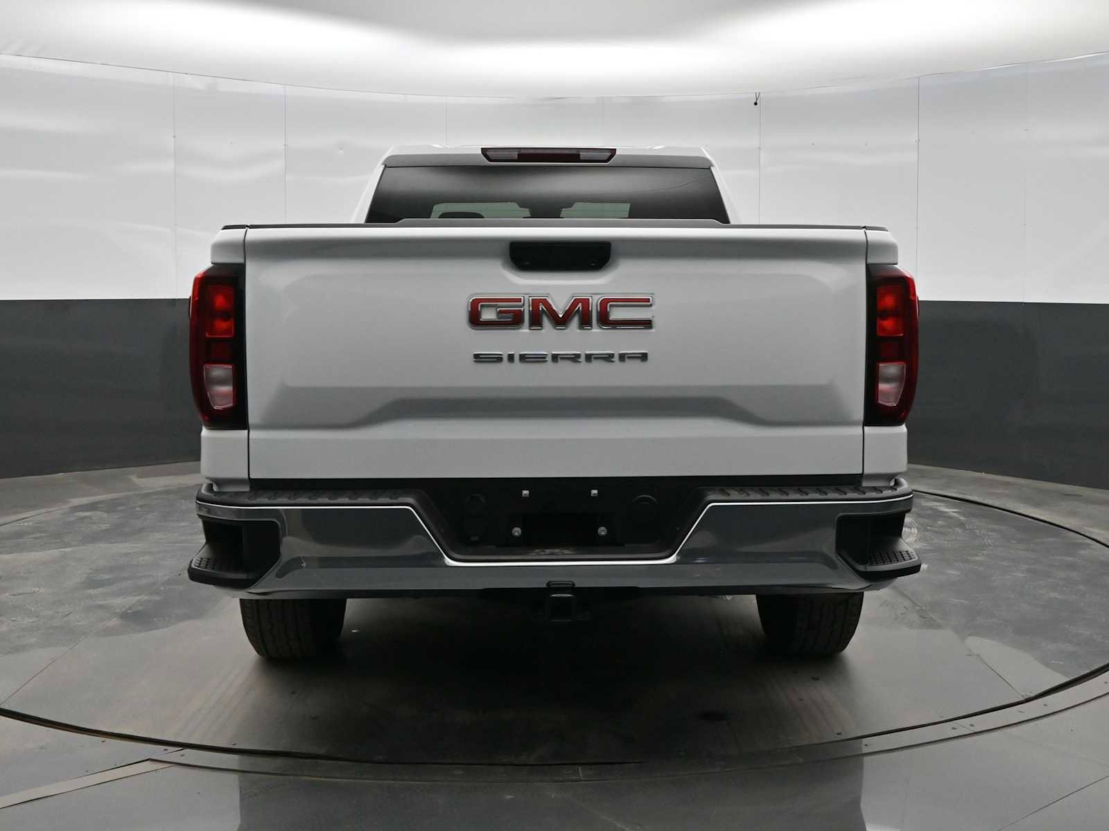 Used 2023 GMC Sierra 1500 Pro w/ Pro Value Package image 6