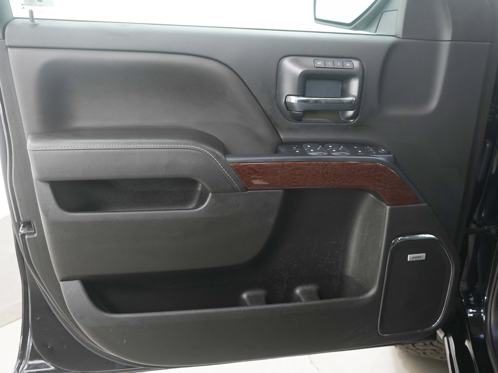 Used 2018 GMC Sierra 1500 SLT w/ SLT Premium Package image 21