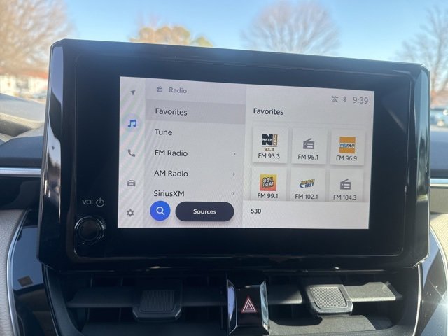 Used 2023 Toyota Corolla LE image 31