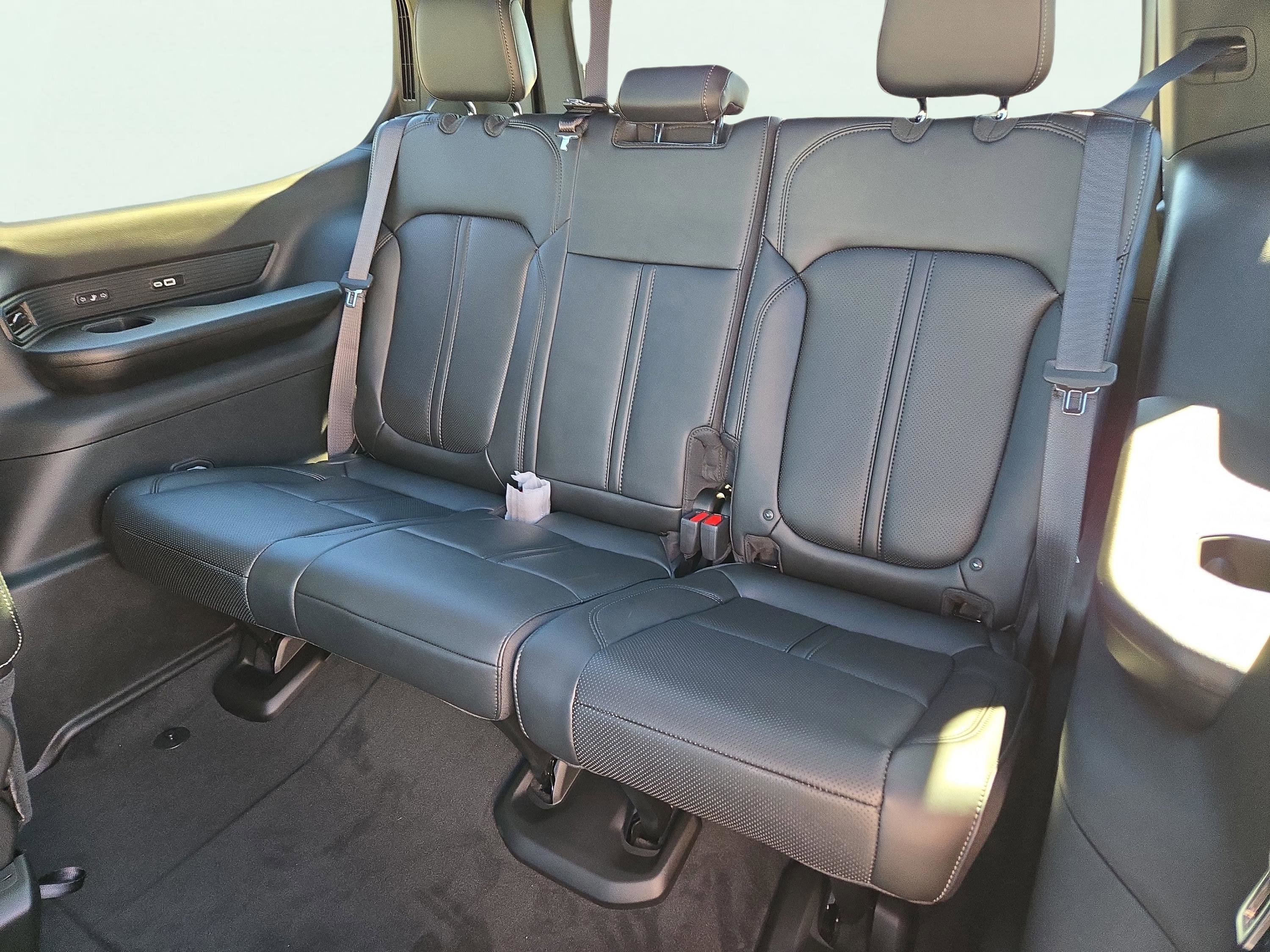 New 2025 Jeep Wagoneer Series II image 18