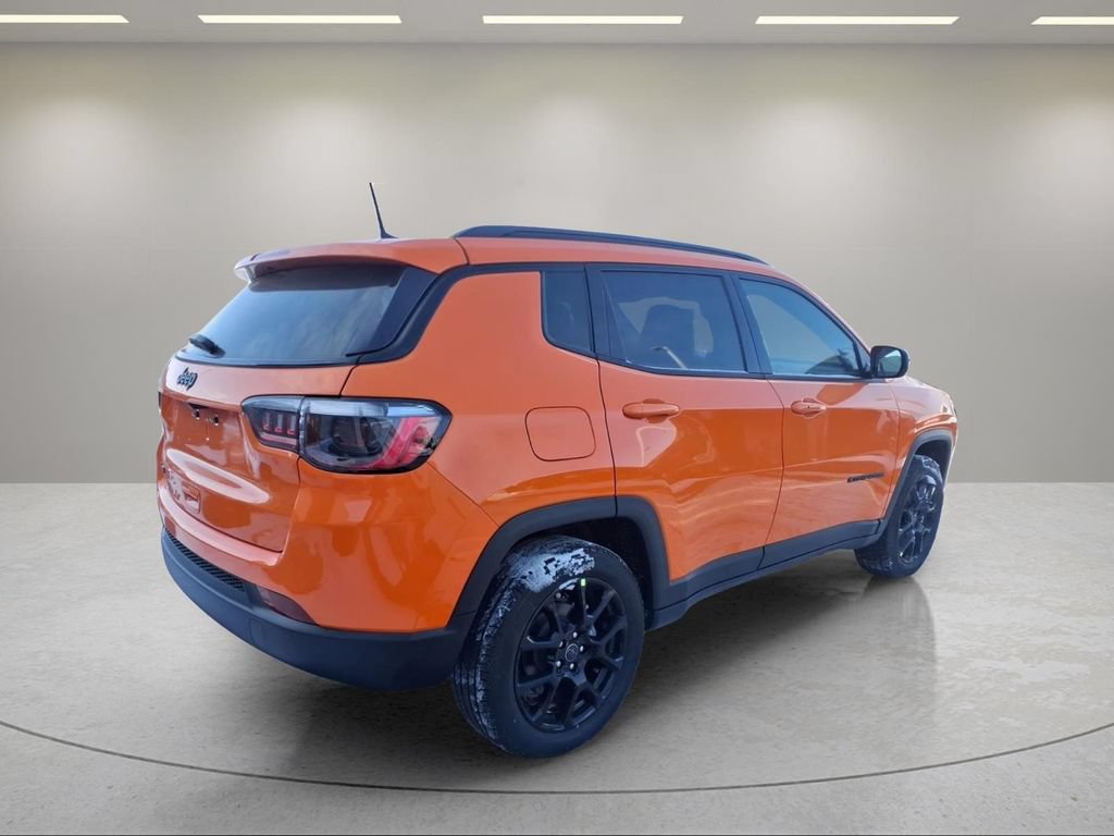 New 2026 Jeep Compass Latitude AWD/4WD image 3