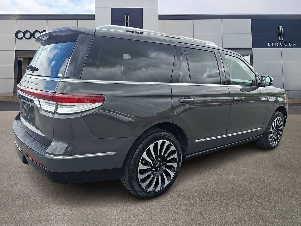 Certified 2024 Lincoln Navigator Black Label AWD/4WD image 4