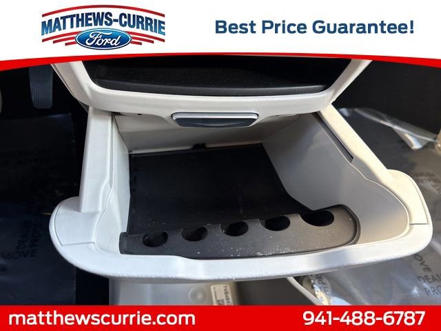 Used 2024 Chrysler Voyager LX image 22