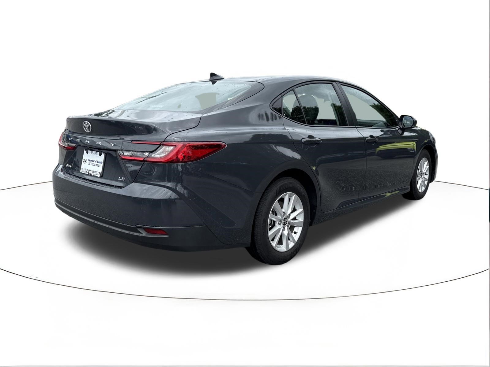 Used 2025 Toyota Camry LE FWD image 3