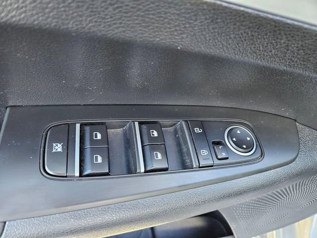 Used 2024 Kia Forte LXS image 17