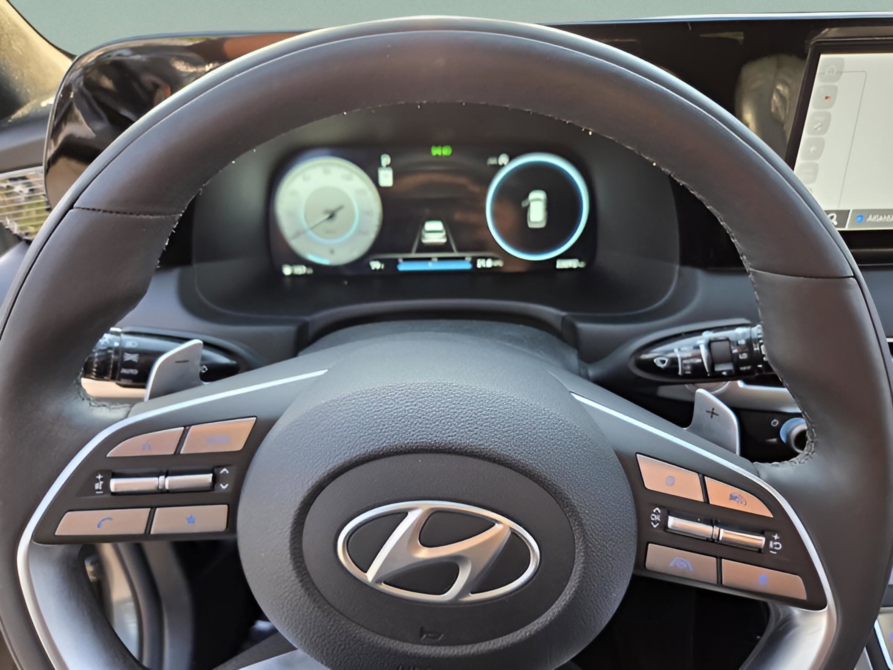 Used 2024 Hyundai Palisade Calligraphy image 14