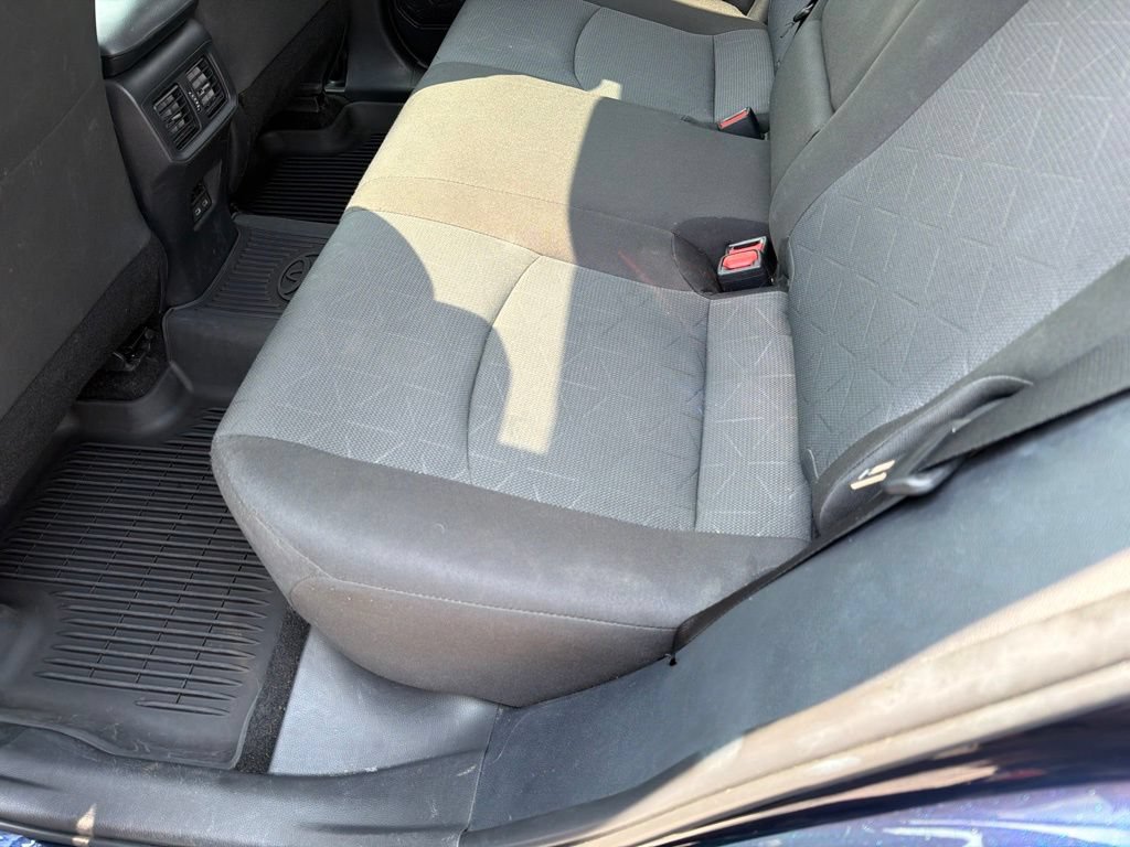 Used 2025 Toyota RAV4 XLE w/ Convenience Package FWD image 27