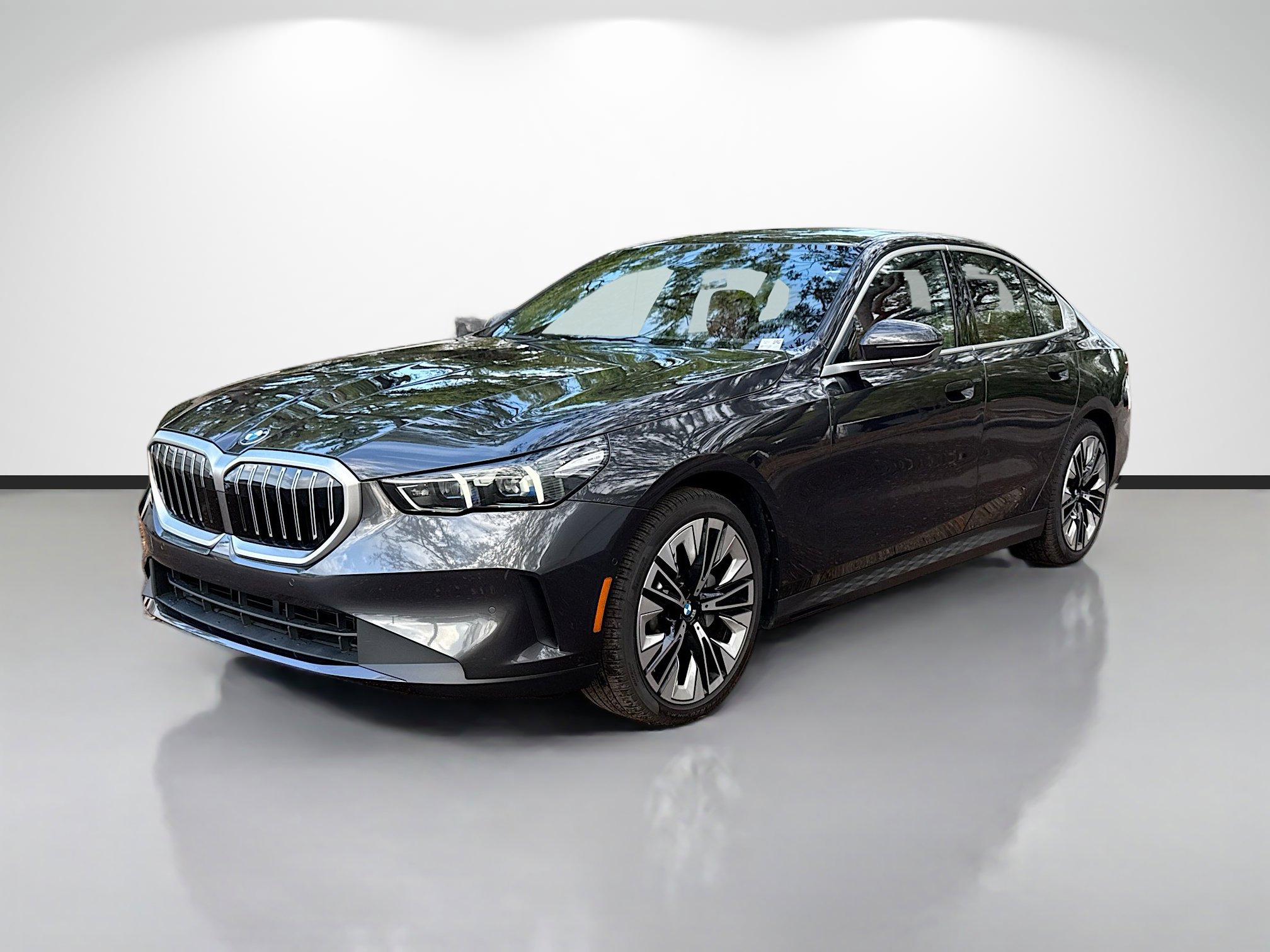Used 2026 BMW 530i RWD image 7