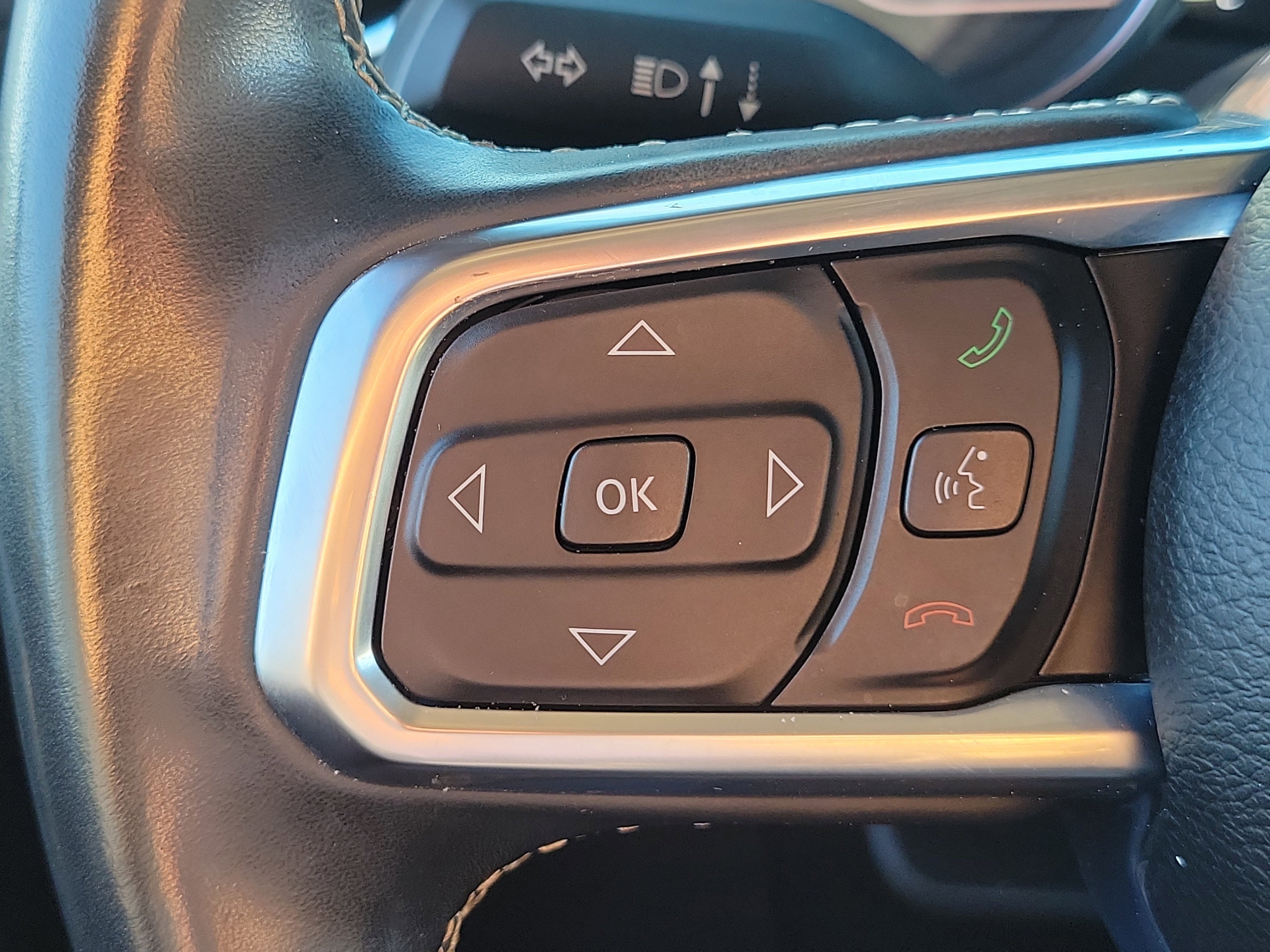 Used 2020 Jeep Gladiator Overland image 27