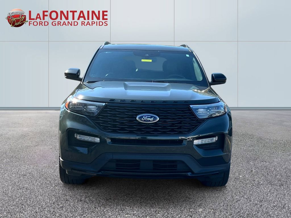 Certified 2023 Ford Explorer ST-Line w/ Class IV Trailer Tow Package AWD/4WD image 2