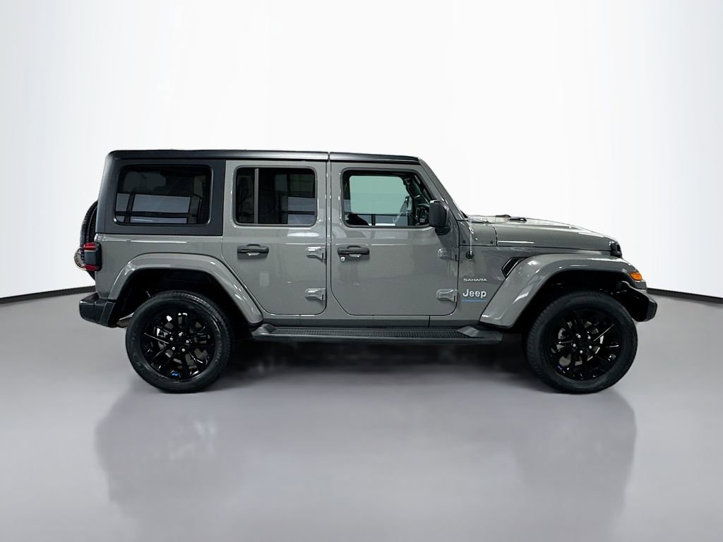 Used 2023 Jeep Wrangler Unlimited Sahara w/ Cold Weather Group AWD/4WD image 5