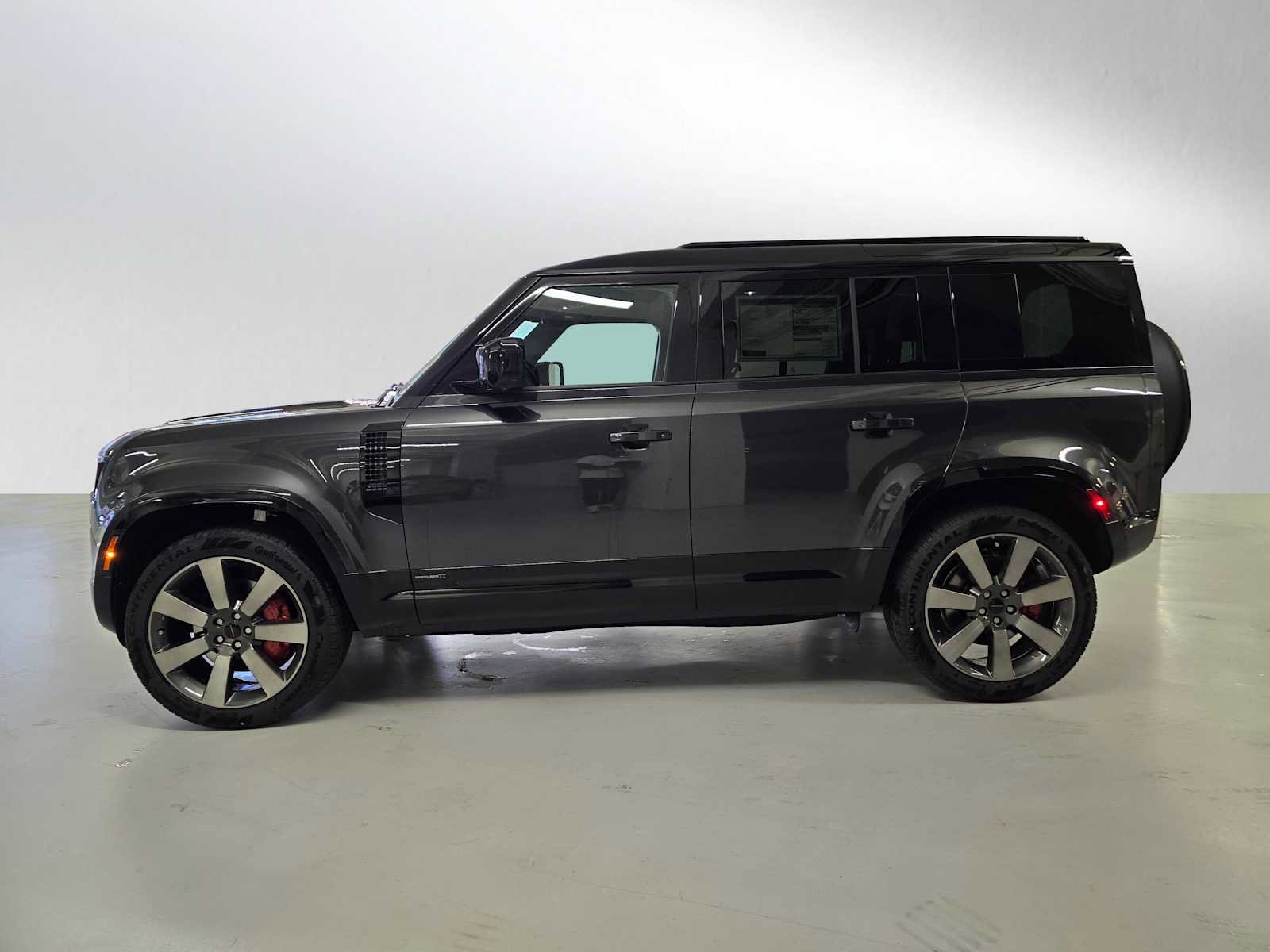 New 2026 Land Rover Defender 110 X AWD/4WD image 2