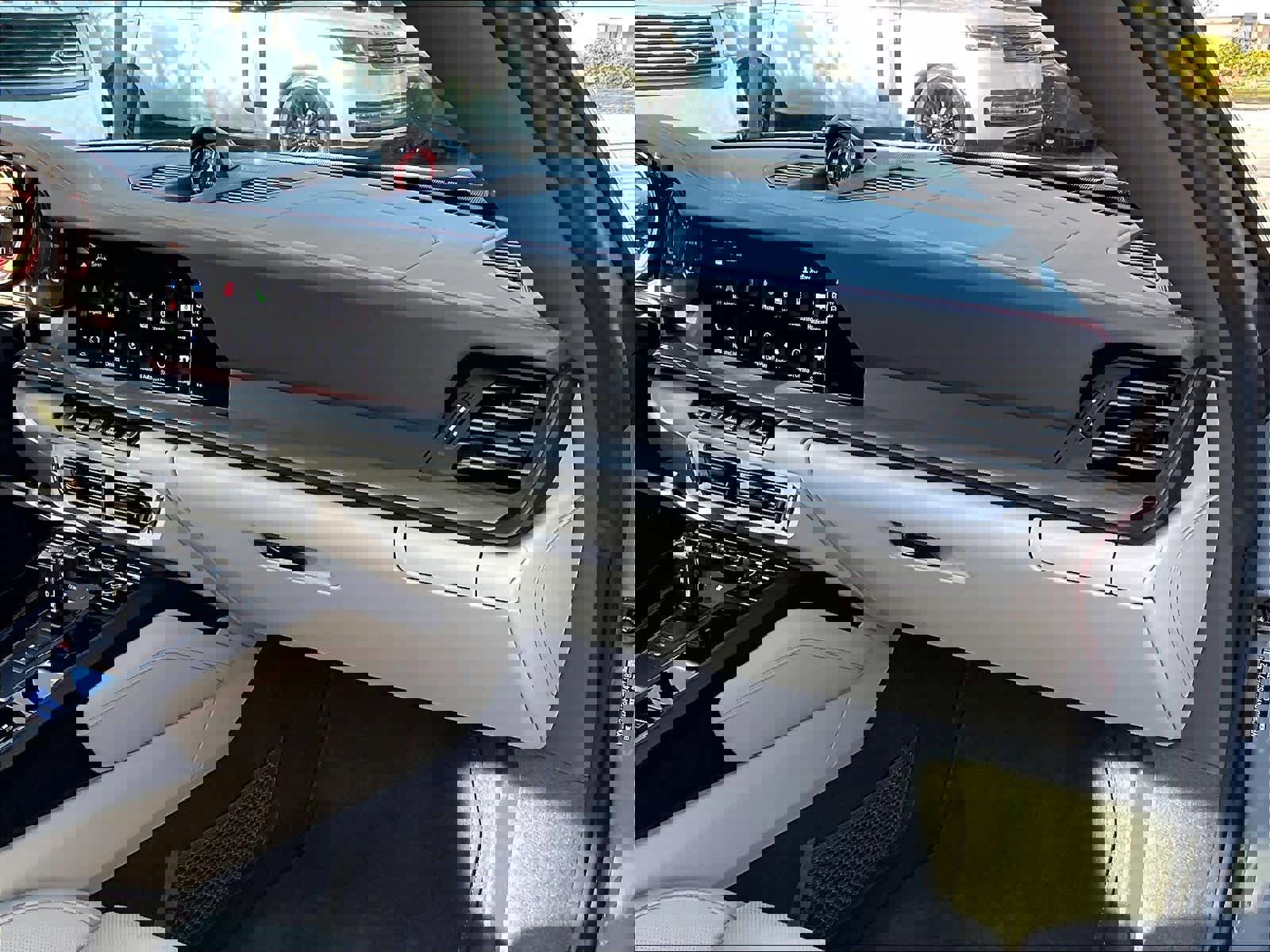 Used 2023 Porsche 911 Carrera GTS w/ Premium Package image 18