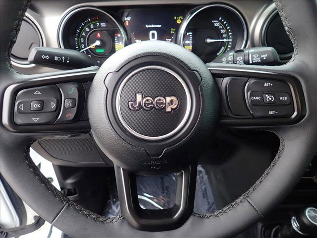 Used 2023 Jeep Wrangler Unlimited w/ Cold Weather Group image 12