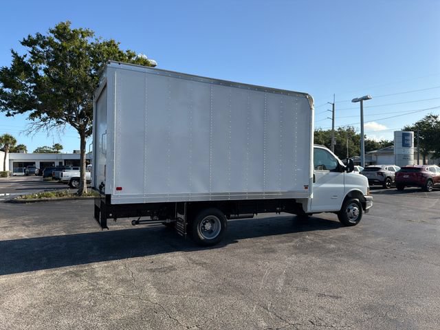 New 2026 Chevrolet Express 4500 w/ Power Convenience Package RWD image 15