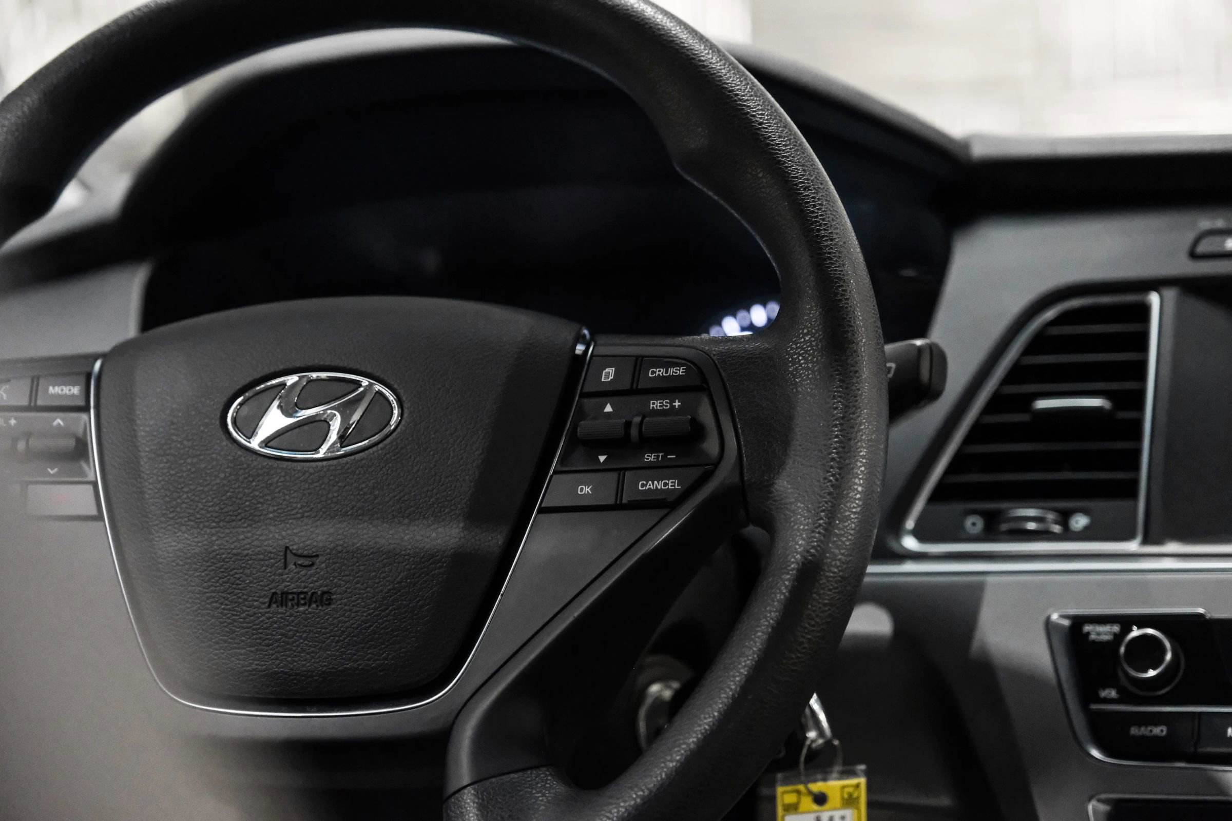 Used 2016 Hyundai Sonata SE FWD image 18