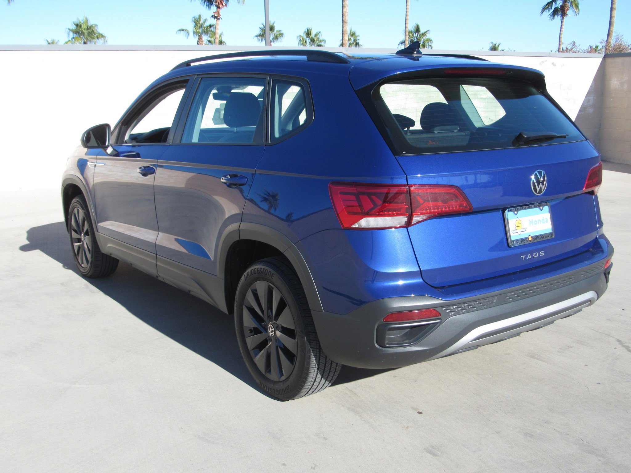 Used 2024 Volkswagen Taos S image 6