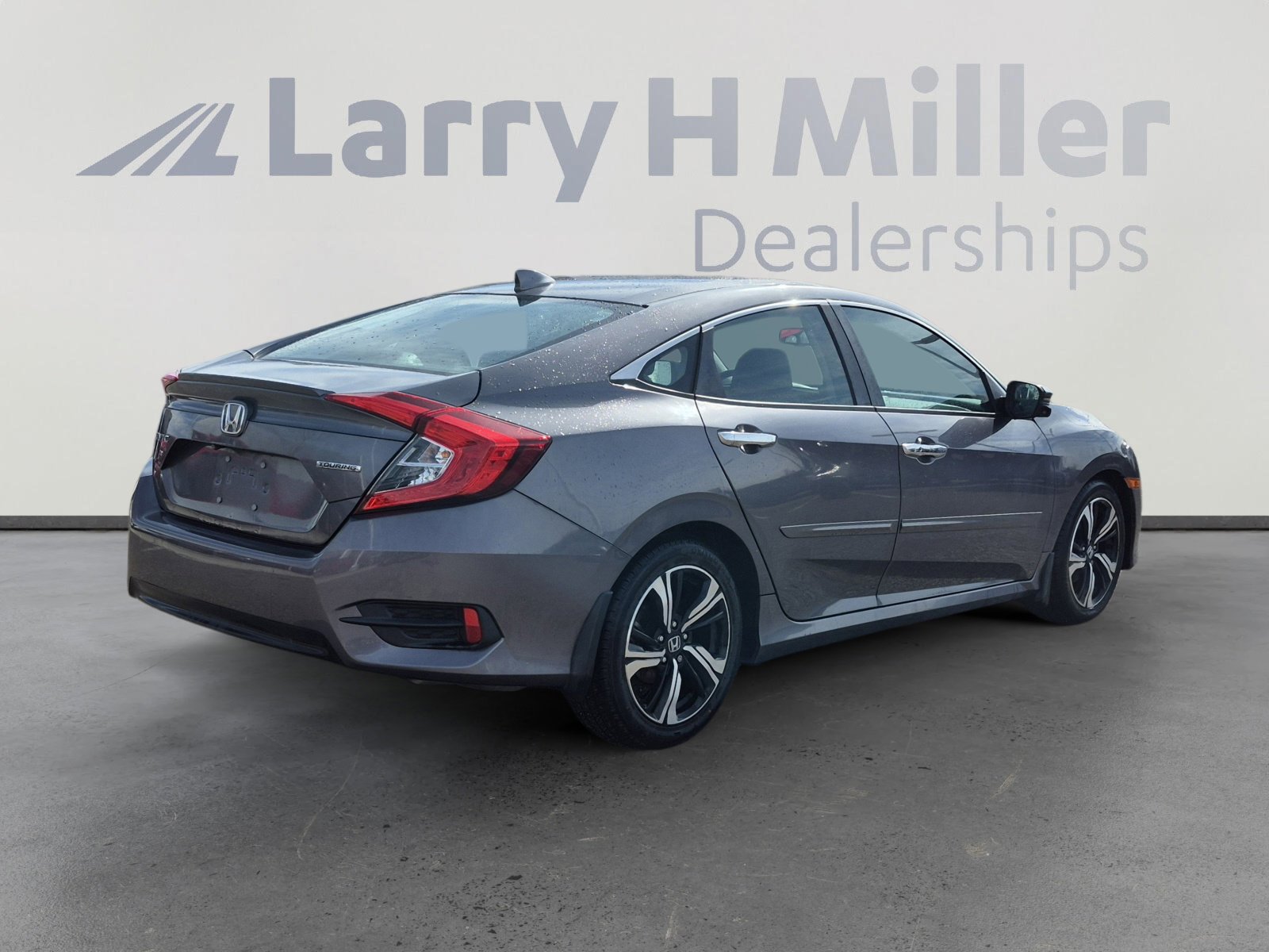 Used 2016 Honda Civic Touring image 5
