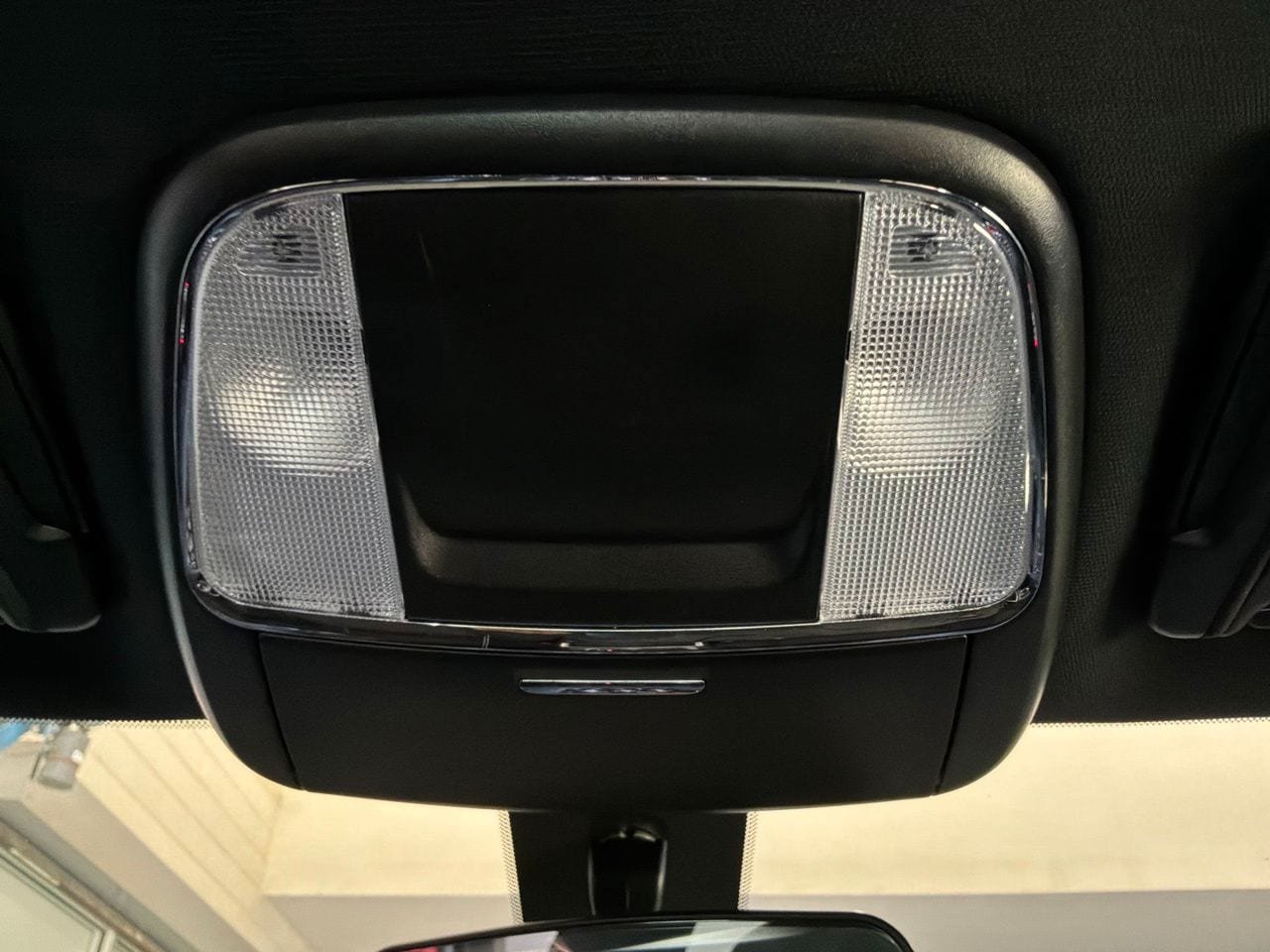 Used 2023 Dodge Charger SXT RWD image 18