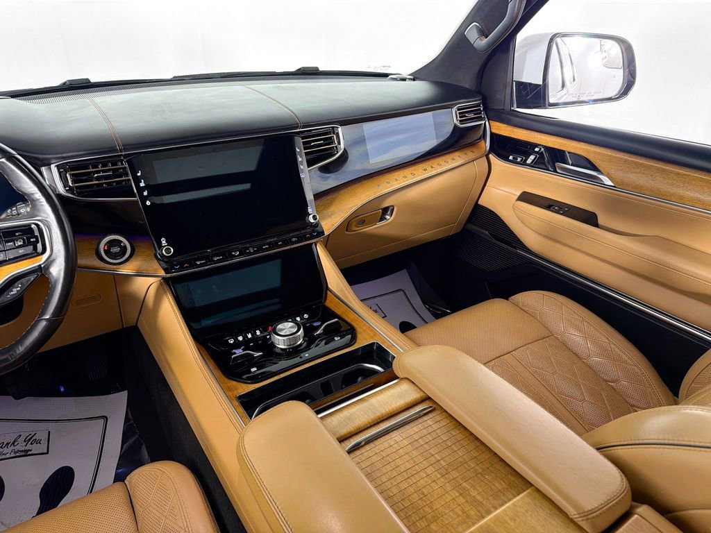 Used 2022 Jeep Grand Wagoneer Series III image 25