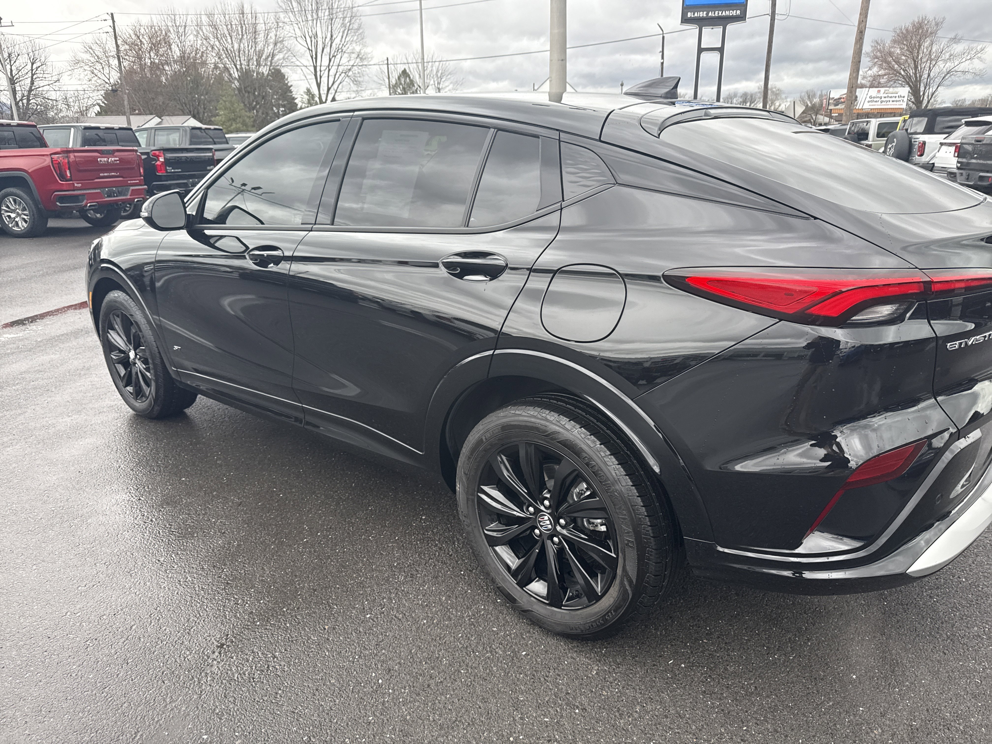 Used 2025 Buick Envista Sport Touring w/ Convenience I Package image 6