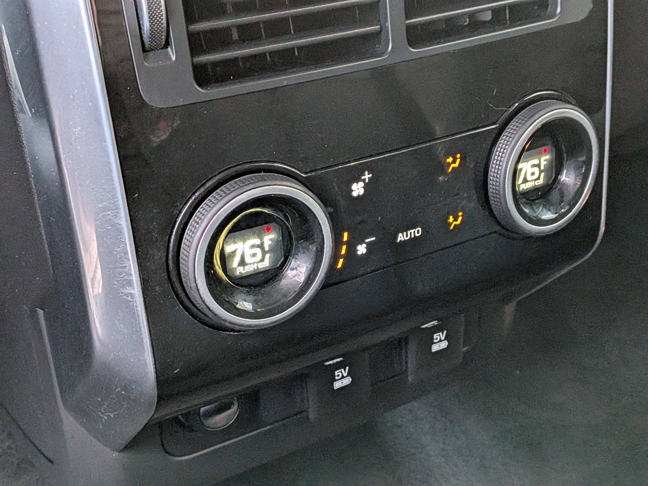 Used 2021 Land Rover Range Rover Sport SVR image 27