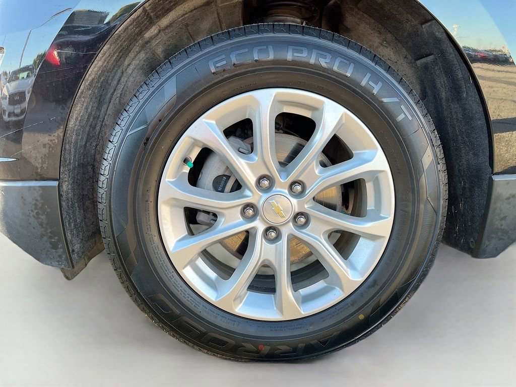 Used 2021 Chevrolet Equinox LS w/ LPO, Blackout Package image 28