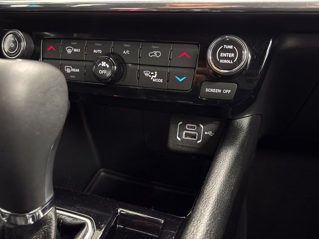 Used 2024 Jeep Compass Limited AWD/4WD image 39