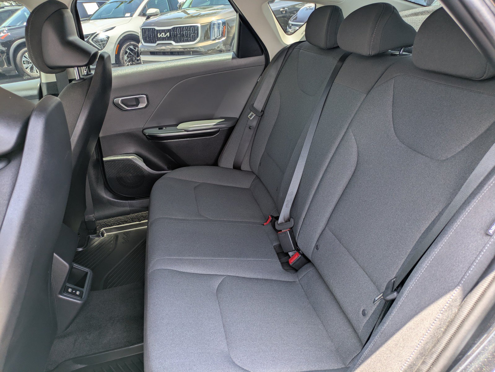 Certified 2025 Kia K4 LXS FWD image 10