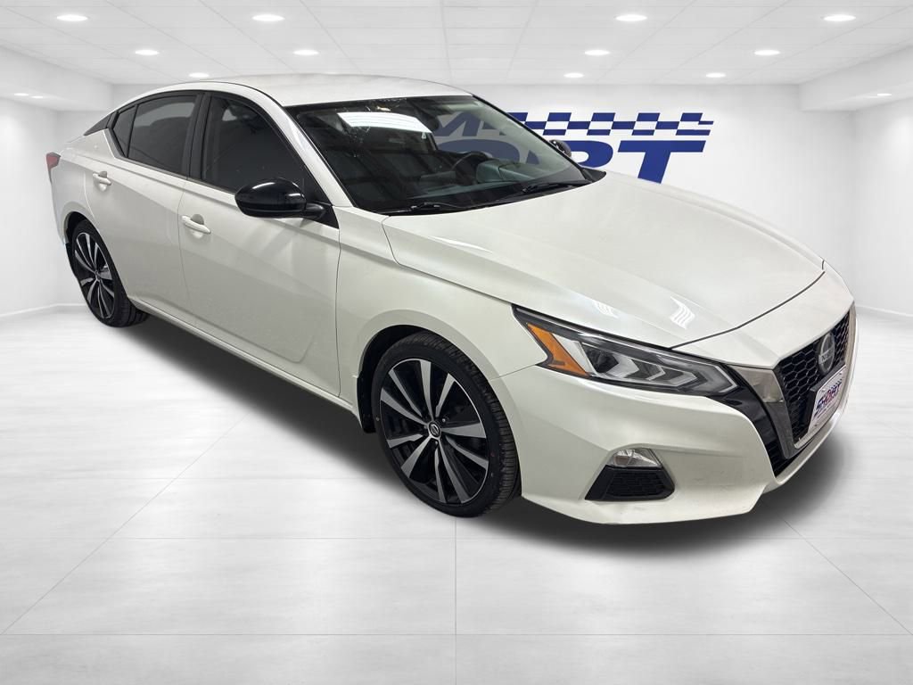 Used 2019 Nissan Altima 2.5 SR video 3