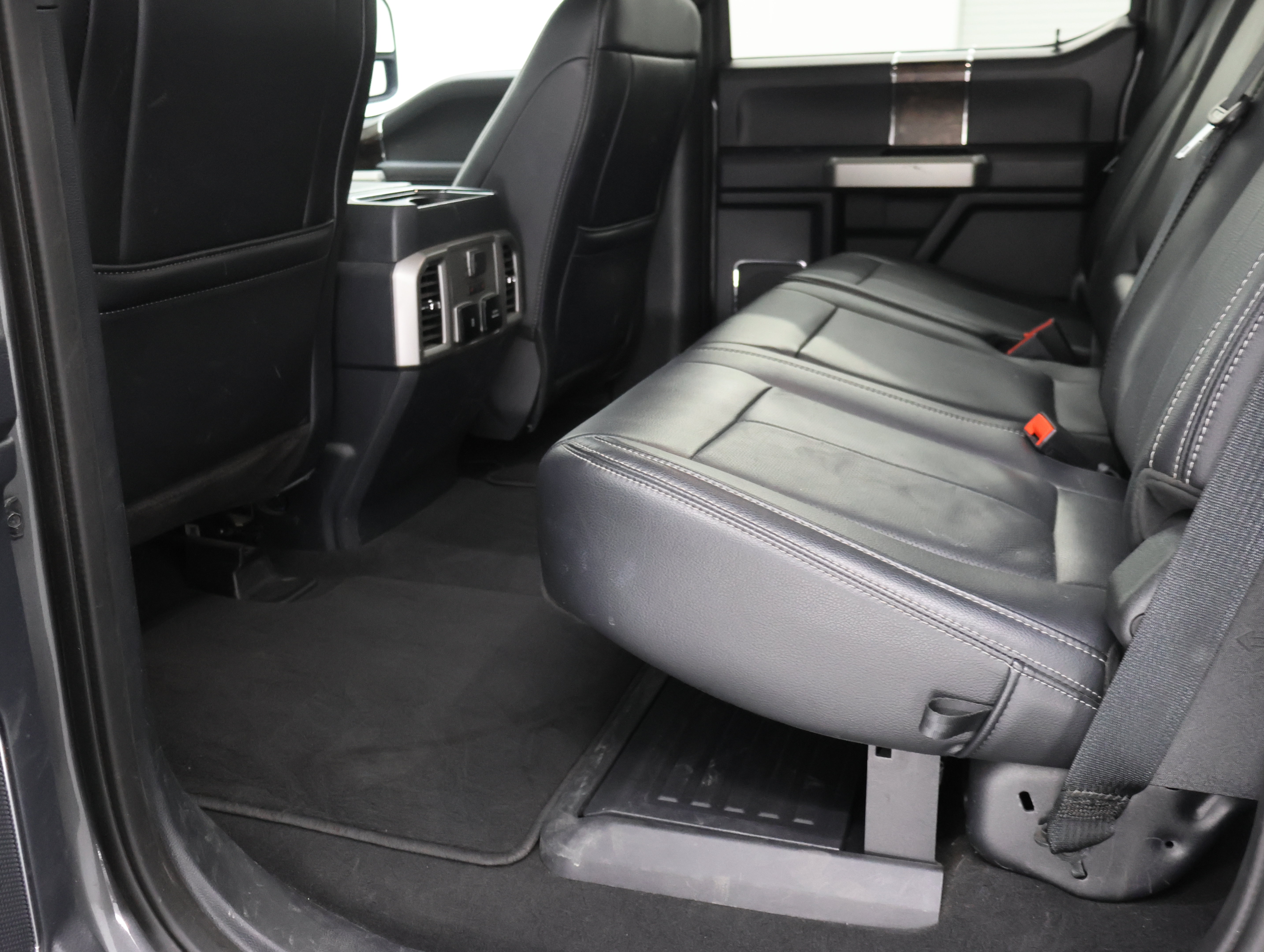 Used 2022 Ford F250 Lariat w/ Lariat Value Package AWD/4WD image 42