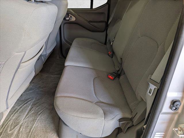 Used 2018 Nissan Frontier SV AWD/4WD image 23