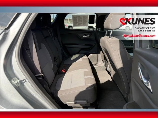 Used 2025 Chevrolet Blazer LT image 17
