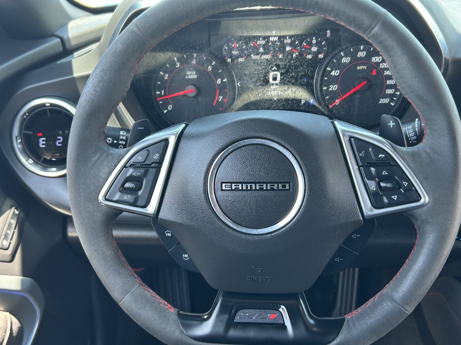 Used 2022 Chevrolet Camaro ZL1 RWD image 25