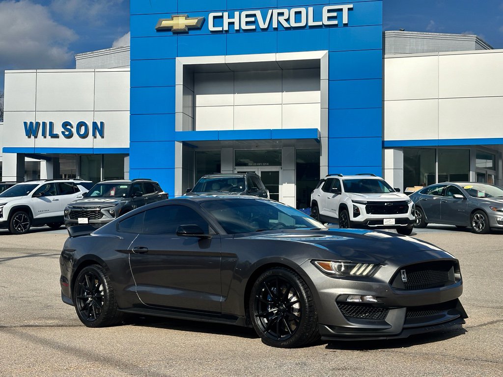 Used 2017 Ford Mustang Shelby GT350 image 1