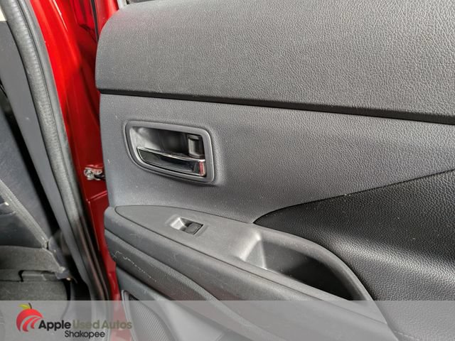 Used 2015 Mitsubishi Outlander GT AWD/4WD image 39