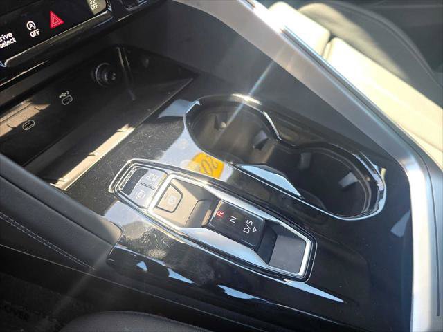 Used 2025 Audi Q5 Premium Plus w/ Premium Plus AWD/4WD image 32