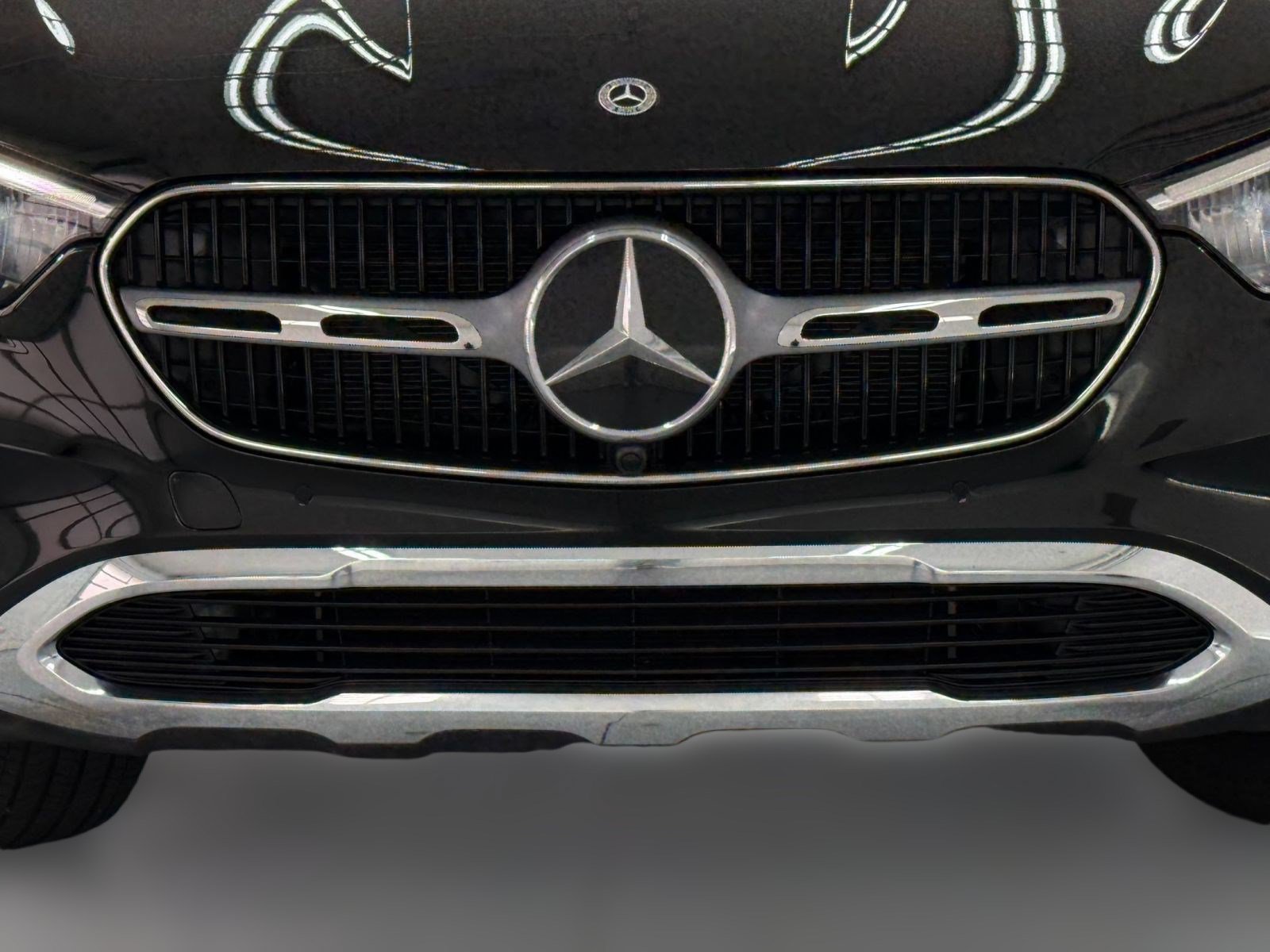 Used 2025 Mercedes-Benz GLC 350e 4MATIC image 19