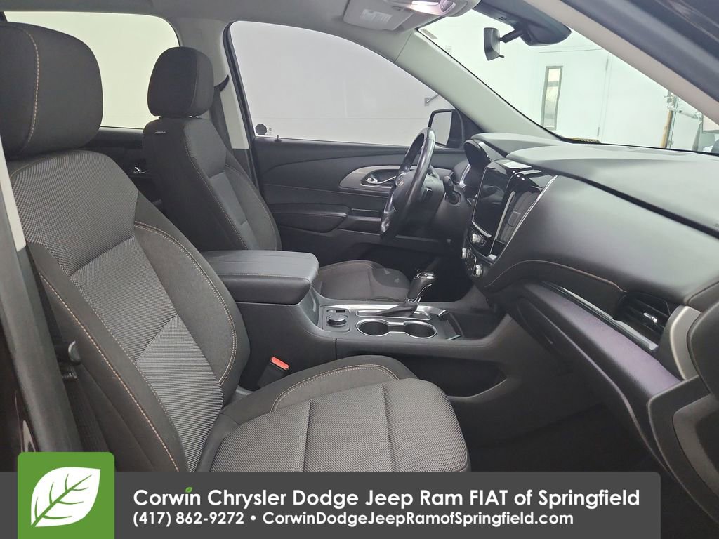 Used 2020 Chevrolet Traverse LT w/ Driver Confidence II Package AWD/4WD image 31
