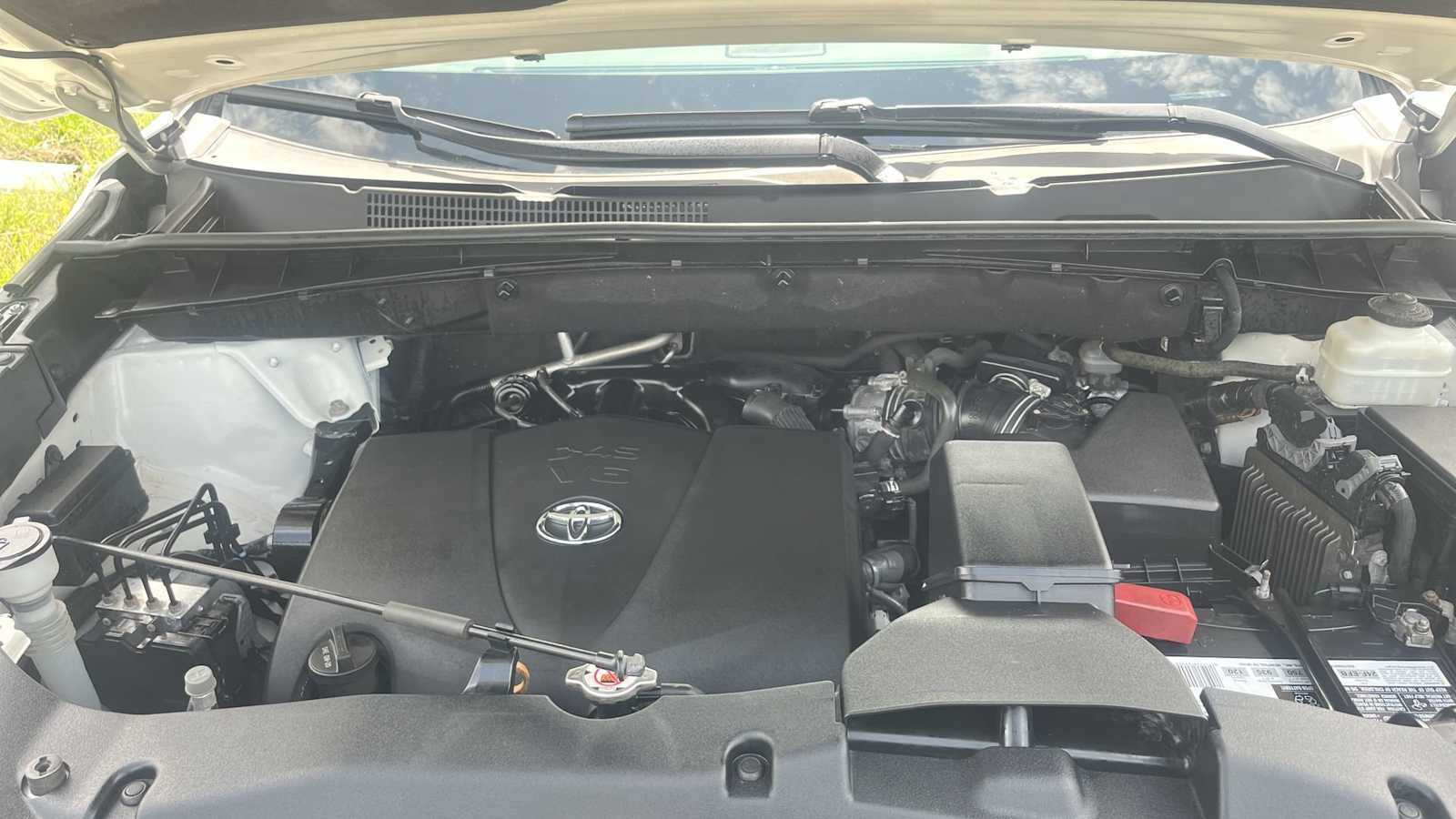 Used 2019 Toyota Highlander Limited AWD/4WD image 27