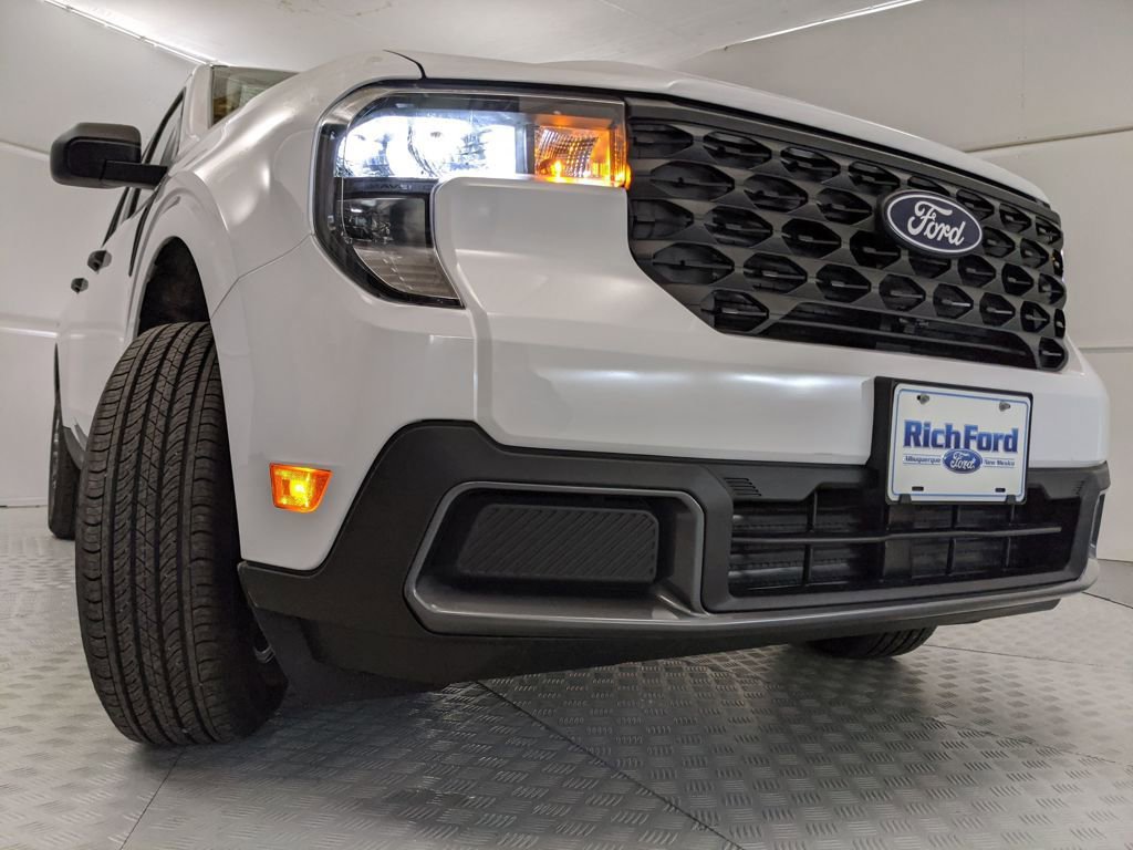 New 2026 Ford Maverick XLT image 28