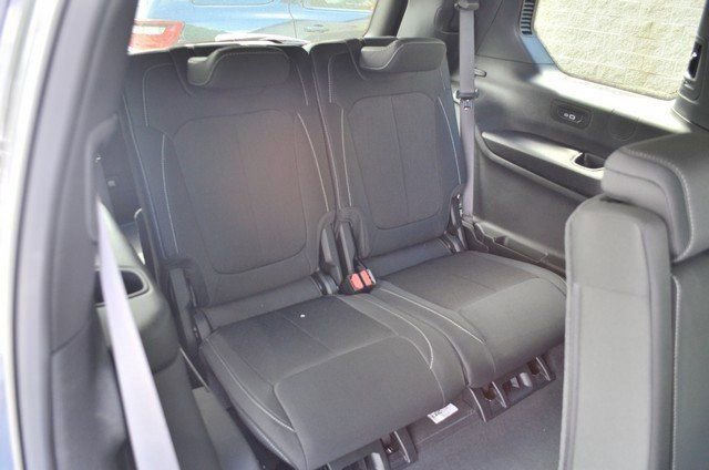 New 2025 Jeep Grand Cherokee L Laredo w/ Luxury Tech Group I image 40