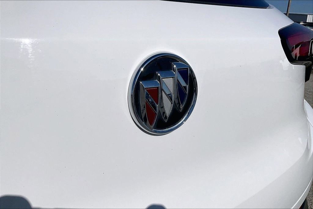 Used 2023 Buick Encore GX Preferred w/ Cold Weather Comfort Package image 27