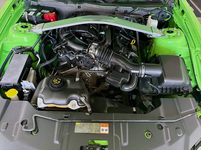 Used 2014 Ford Mustang Premium RWD image 28