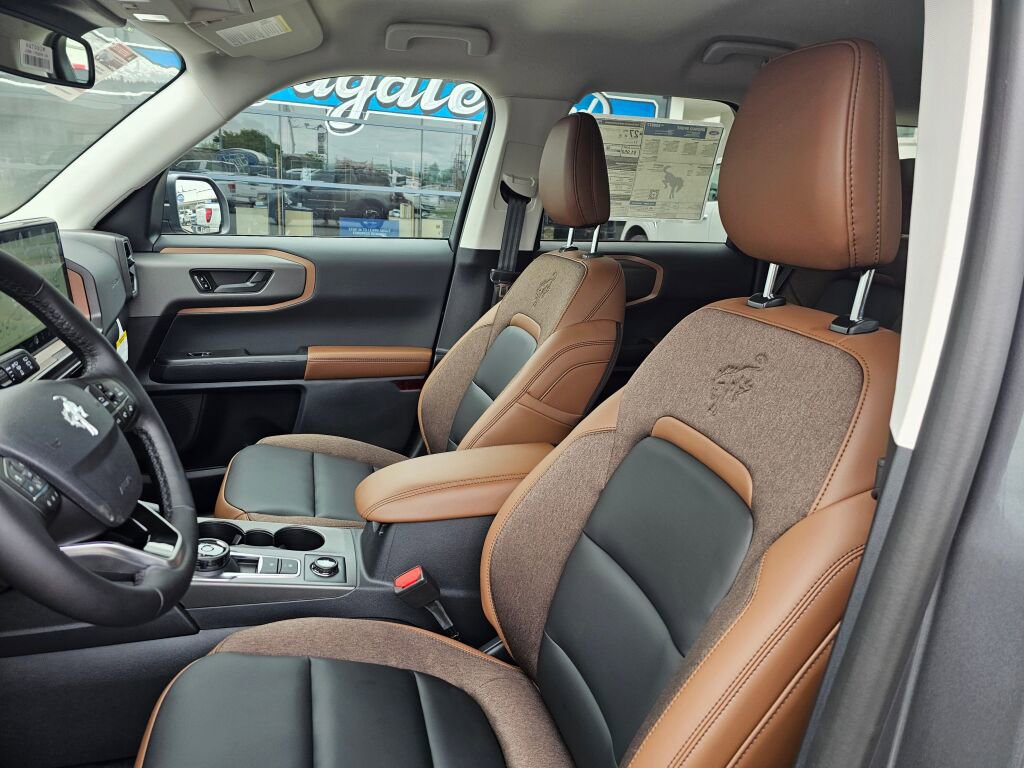 New 2025 Ford Bronco Sport Outer Banks image 11