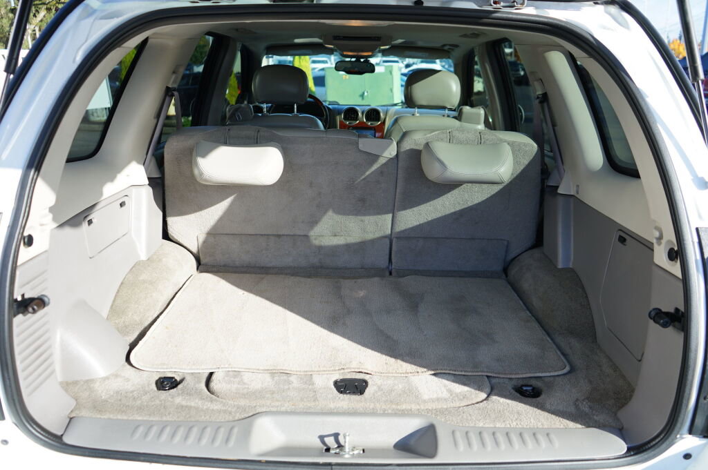 Used 2006 GMC Envoy Denali image 9