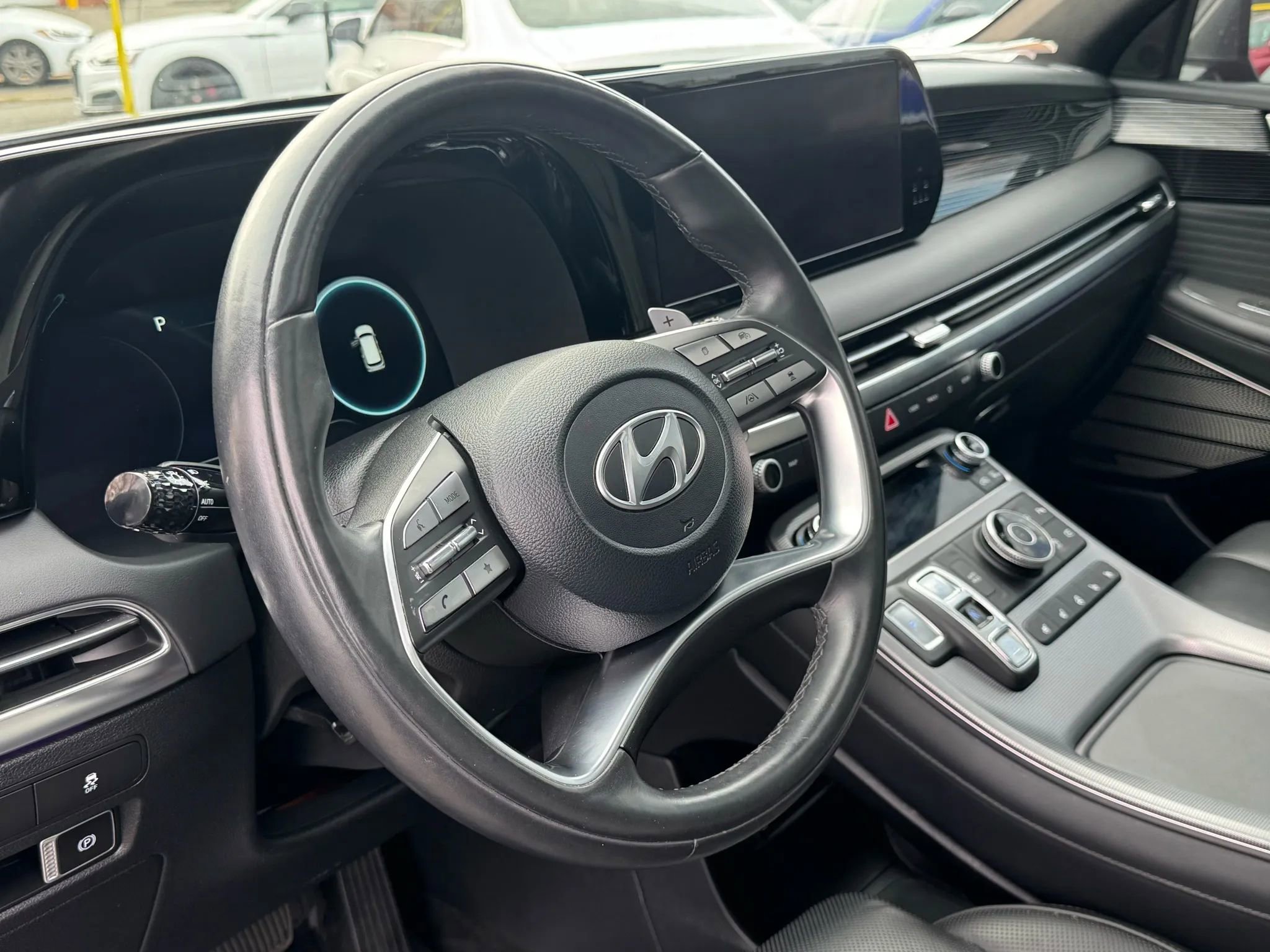 Used 2024 Hyundai Palisade Calligraphy image 11